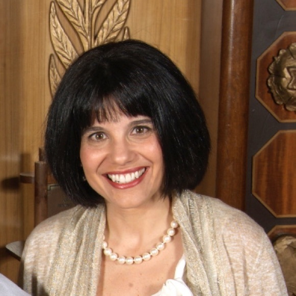 Meet your Posher, Naomi - Picture 1 of 1